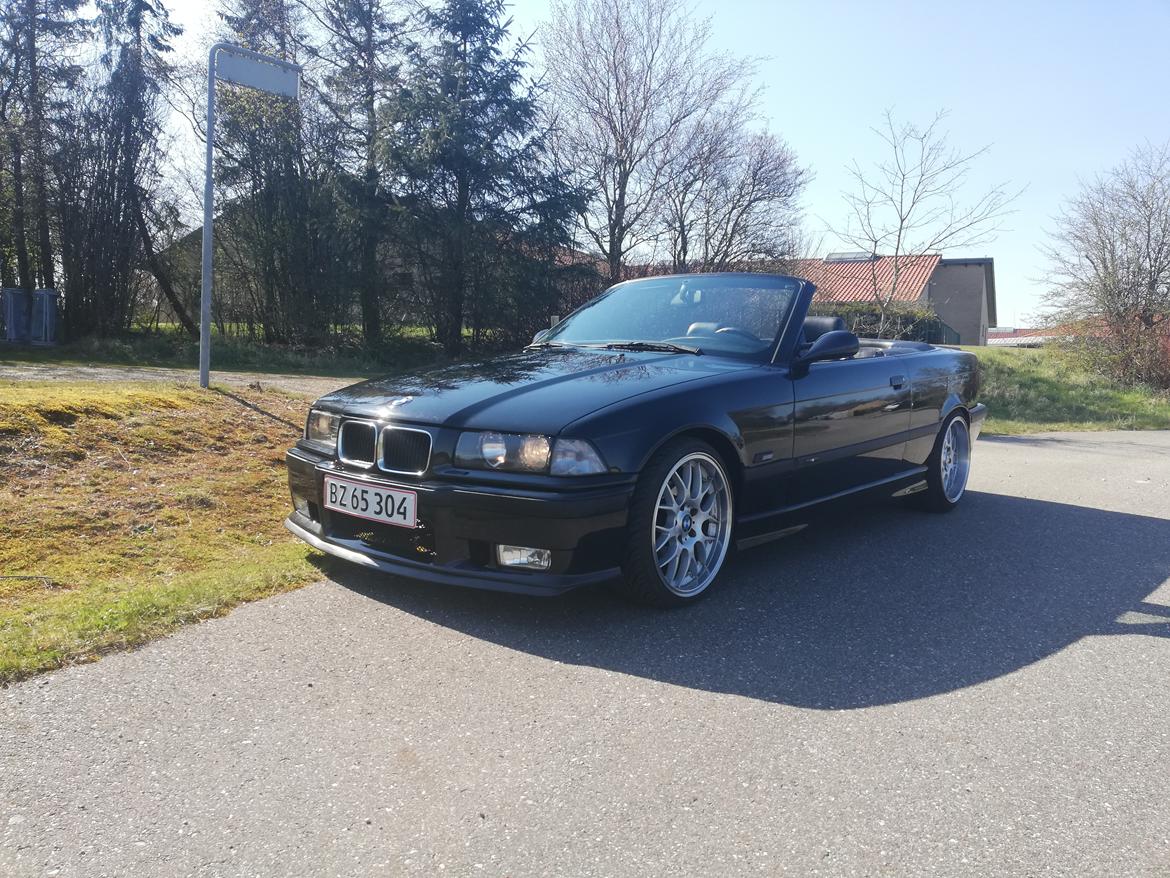 BMW E36-323i CABRIOLET  SOLGT billede 1