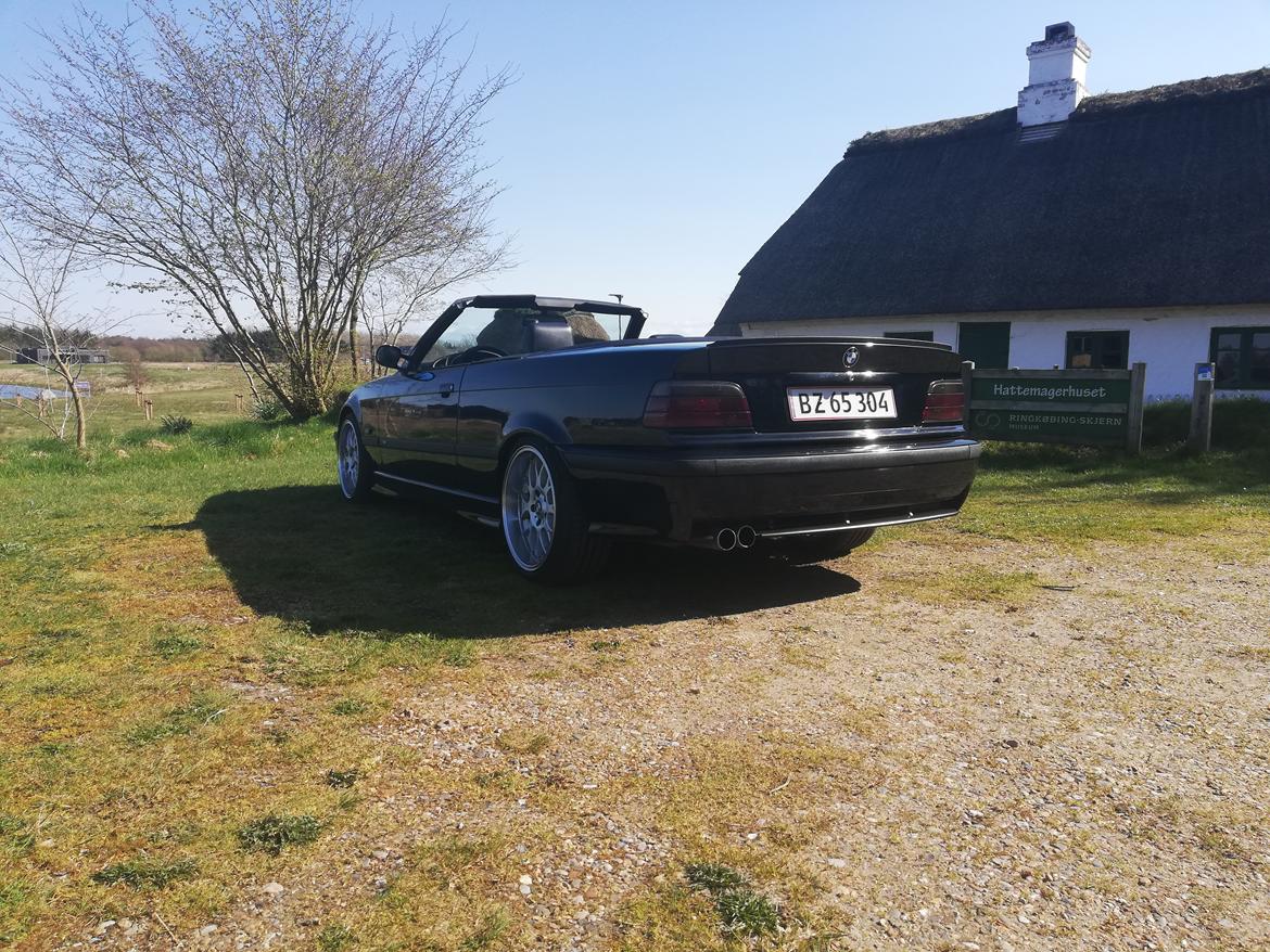 BMW E36-323i CABRIOLET  SOLGT billede 4