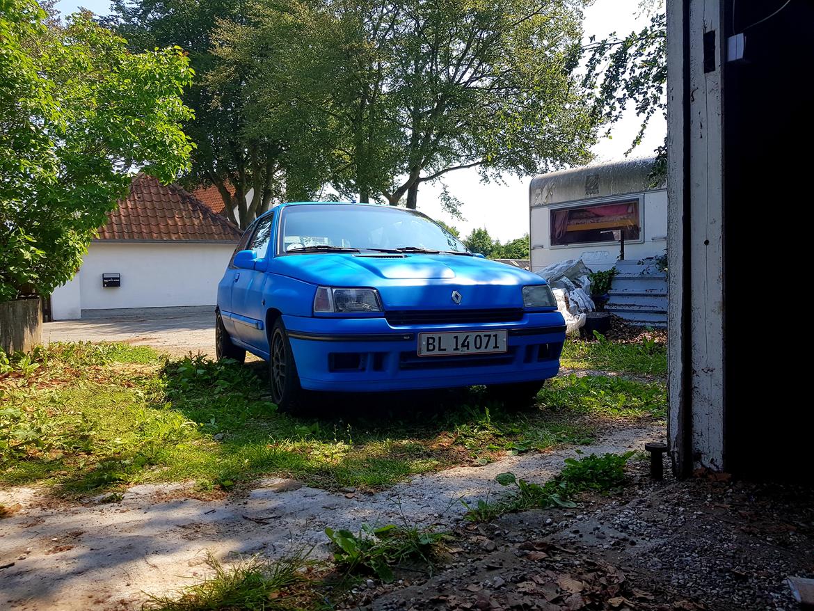 Renault Clio 1.8 16v (2.0 F7R med åbne spjældhuse) billede 1