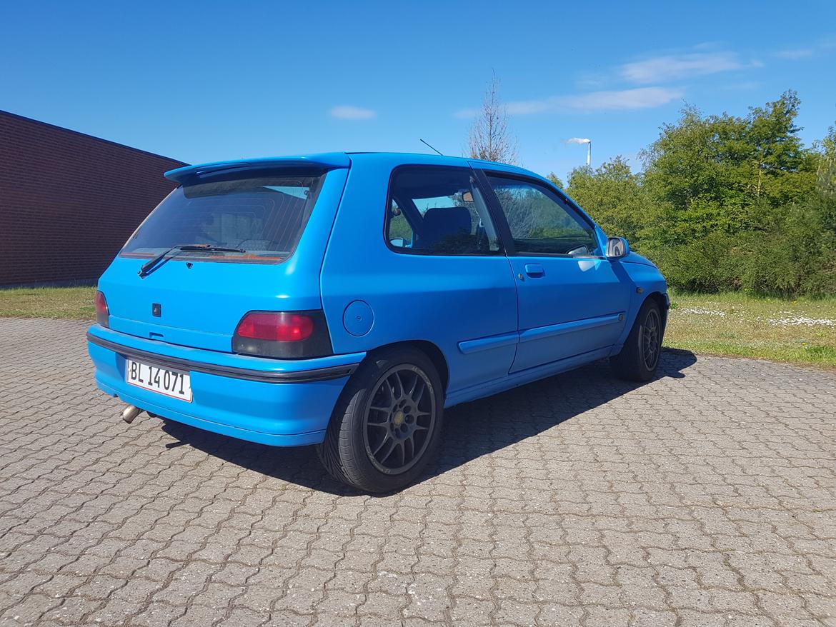 Renault Clio 1.8 16v (2.0 F7R med åbne spjældhuse) billede 15