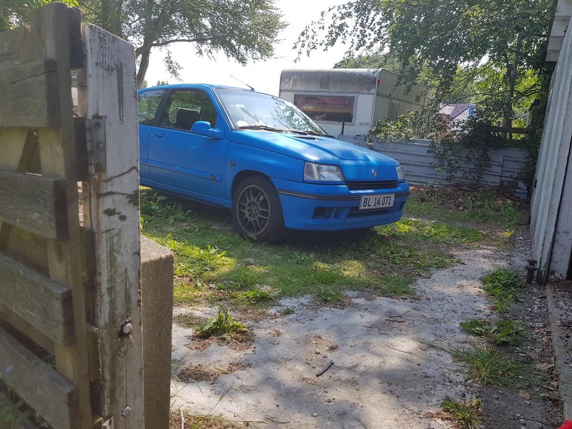 Renault Clio 1.8 16v (2.0 F7R med åbne spjældhuse) billede 3