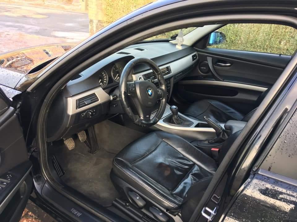BMW E90 320D shadowline **SOLGT** billede 15