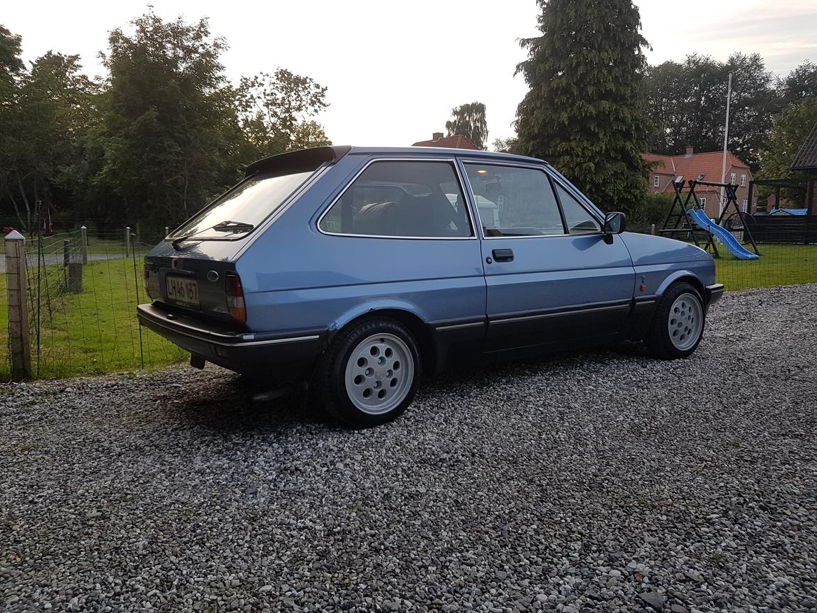 Ford Fiesta 1.1 Ghia billede 7