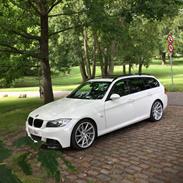 BMW 330xi