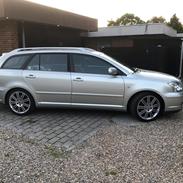 Toyota Avensis 2.2