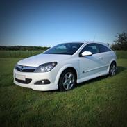 Opel Astra H GTC OPC Line