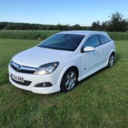Opel Astra H GTC OPC Line