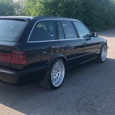 BMW E34 530i V8