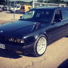 BMW E34 530i V8
