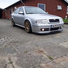 Skoda octavia 1.9.tdi Ambiente  Rs 5d 