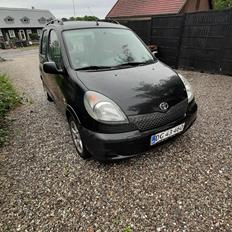 Toyota yaris verso