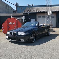 BMW E36 328i cabriolet 