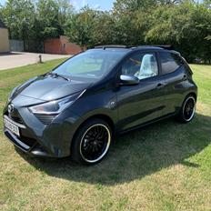 Toyota Aygo X-Sky X-Shift