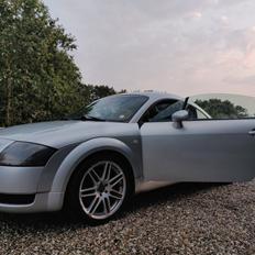 Audi TT Coupé 