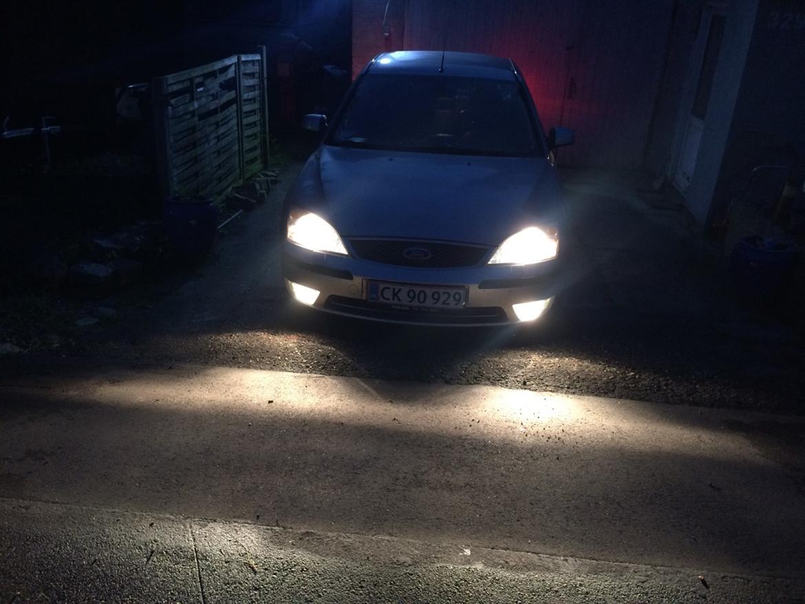 Ford Mondeo  Ghia 5d Hatchback model billede 2