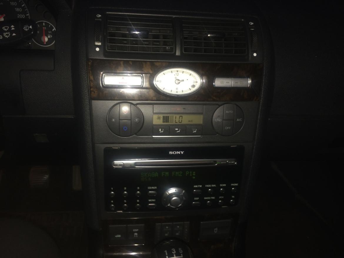 Ford Mondeo  Ghia 5d Hatchback model billede 8