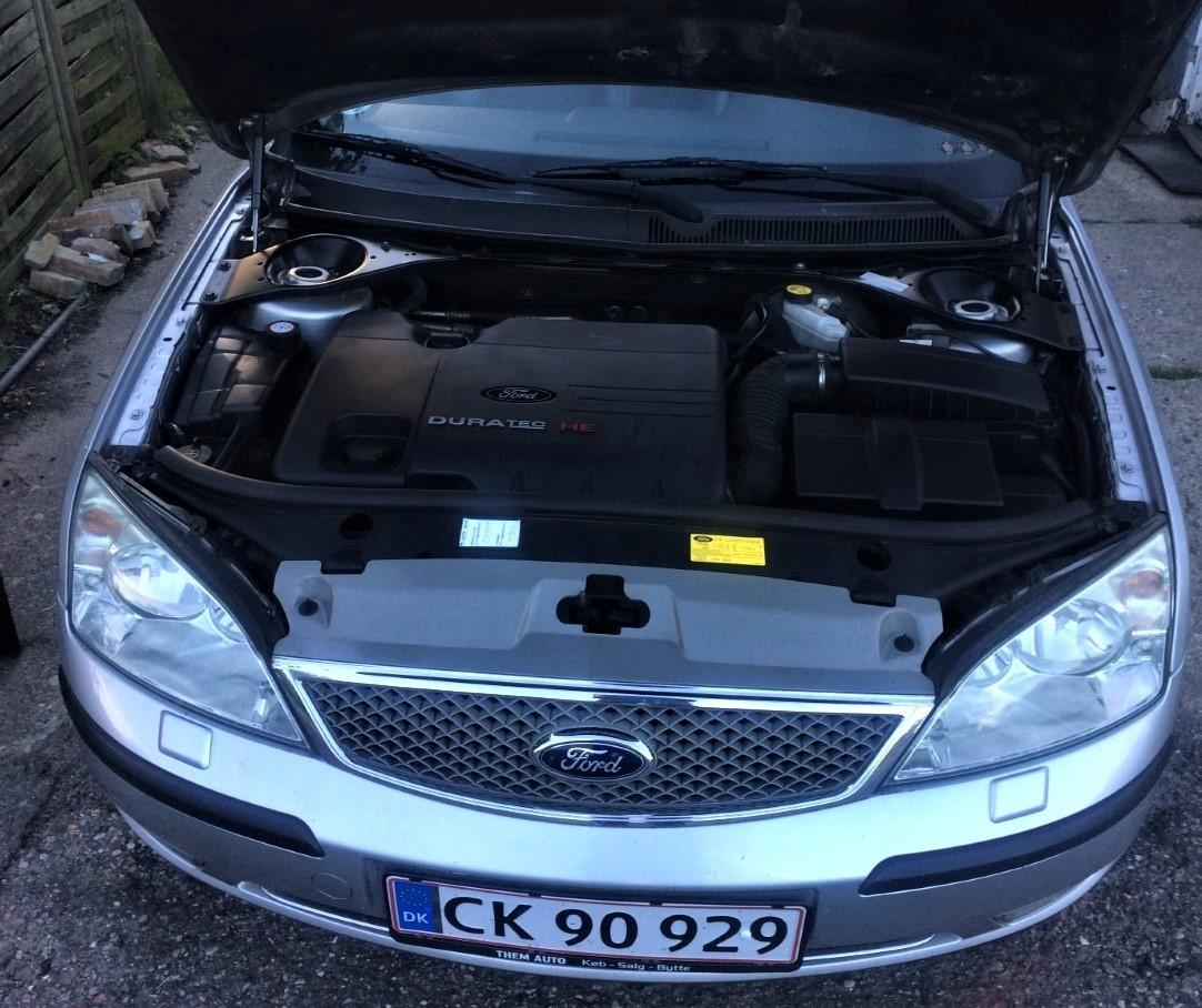 Ford Mondeo  Ghia 5d Hatchback model billede 16