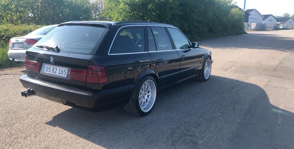 BMW E34 530i V8 billede 1