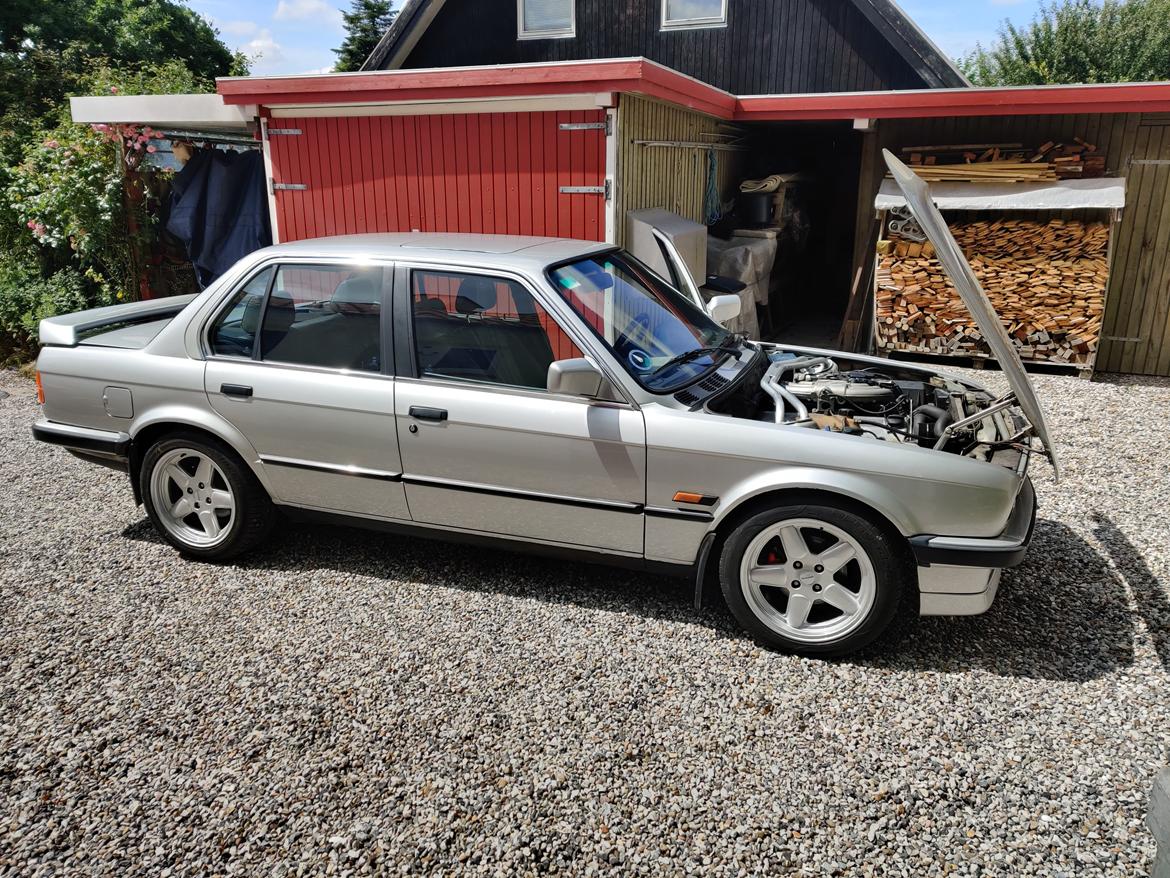 BMW E30 325i - juli 2019 billede 1