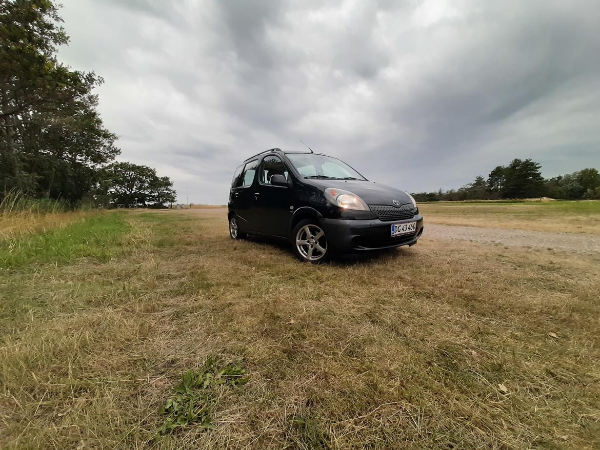 Toyota yaris verso billede 6