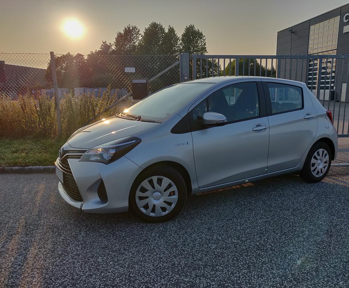 Toyota Yaris Hybrid H2 CVT billede 1