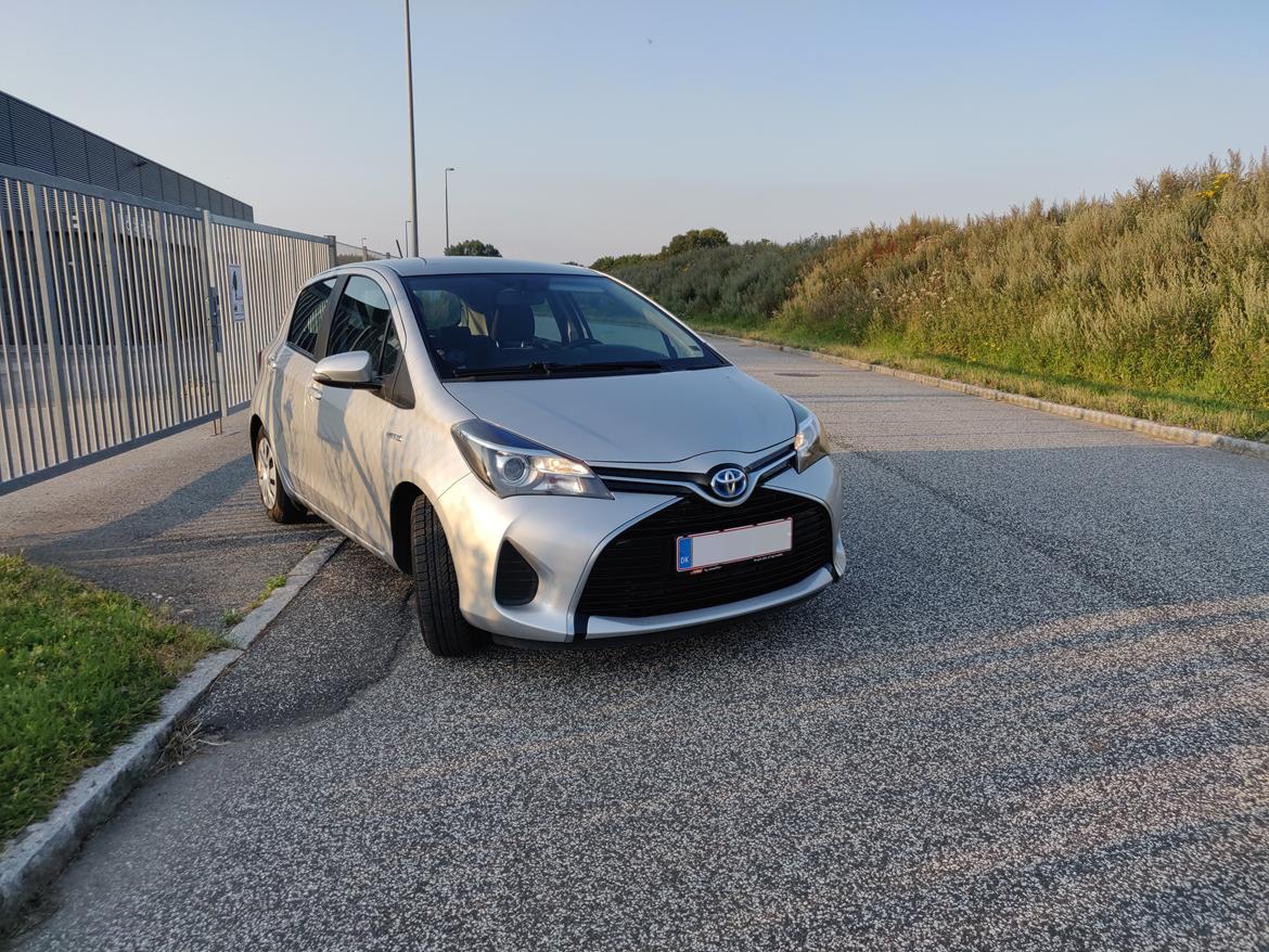 Toyota Yaris Hybrid H2 CVT billede 3