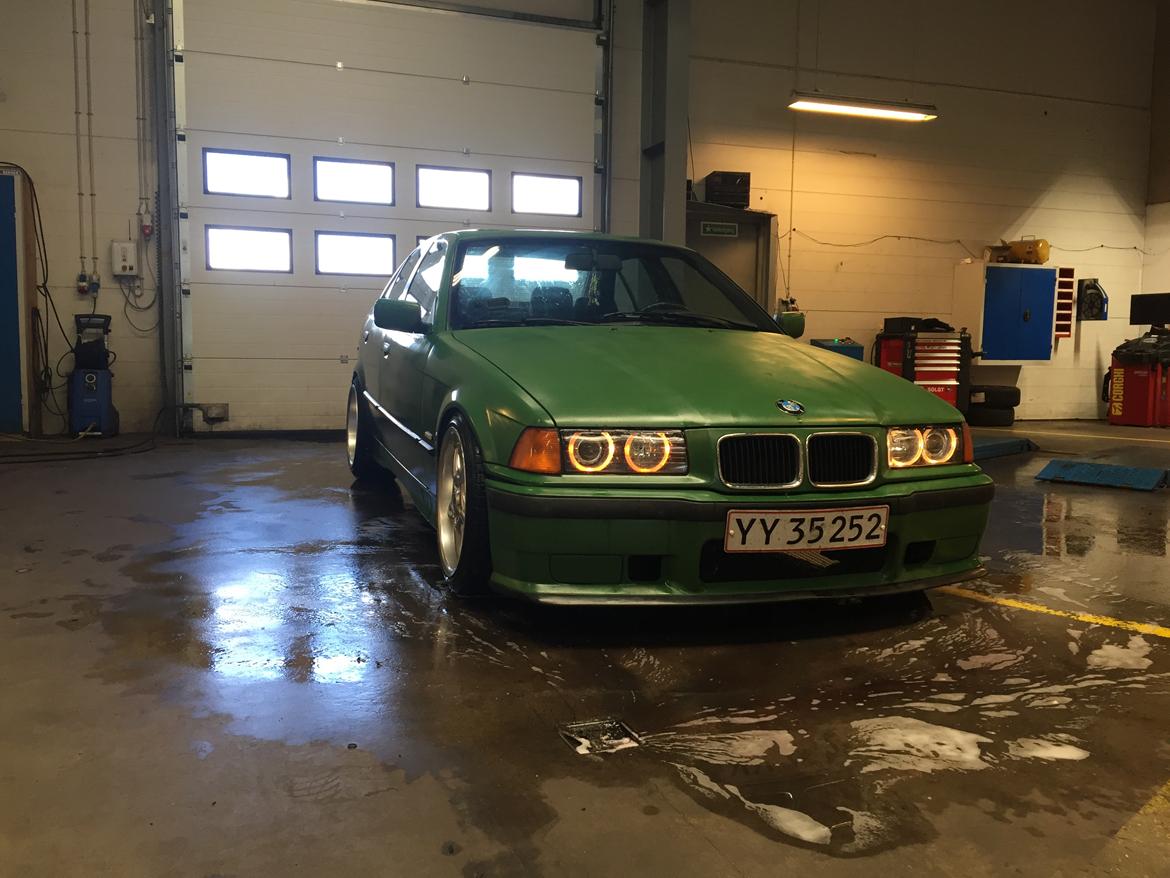 BMW E36 billede 4