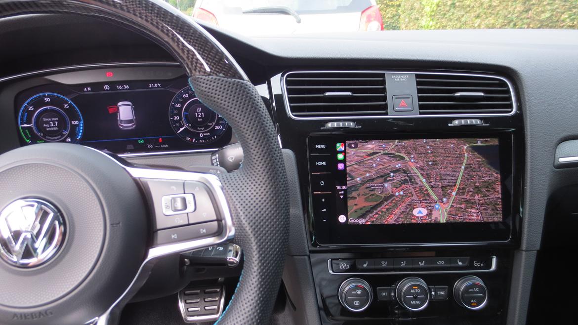 VW GOLF 1.4 GTE DSG - Google Maps navigation via Apple Carplay billede 4
