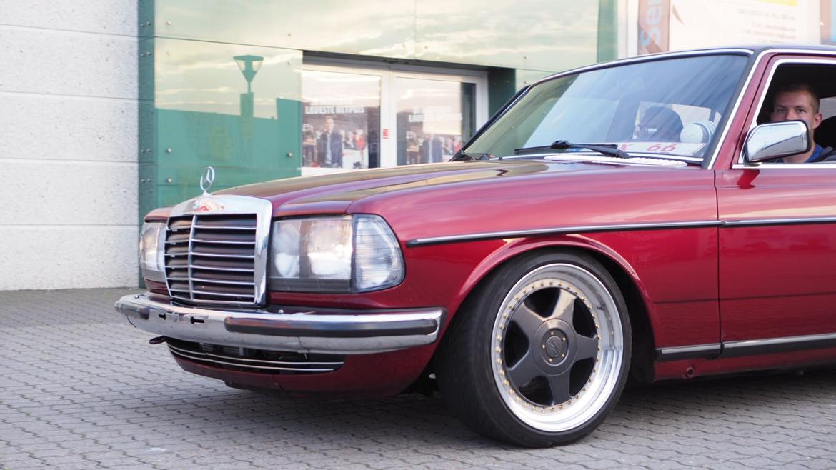 Mercedes Benz W123 billede 17