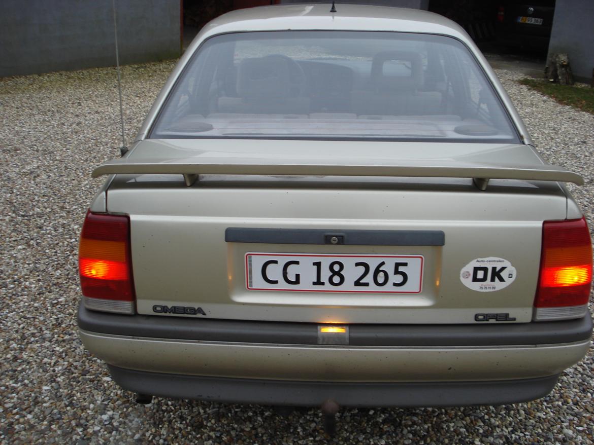 Opel omega billede 4