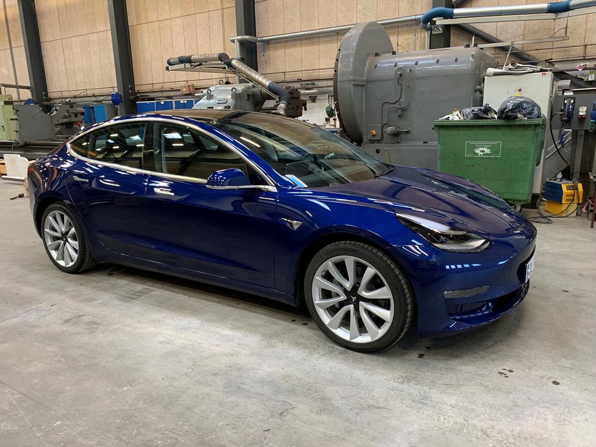 Tesla Model 3 Long Range AWD Performance billede 2