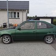 Opel Kadett e 1.3s 