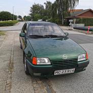Opel Kadett e 1.3s 