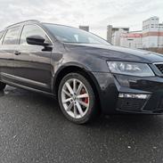 Skoda Octavia Combi Elegance 2.0TDI RSline