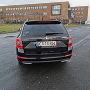 Skoda Octavia Combi Elegance 2.0TDI