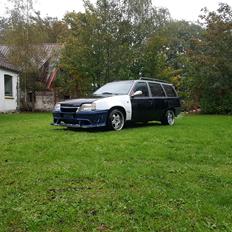 Opel Kadett e caravan 1.8/2,0