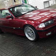 BMW e36 325i non vanos