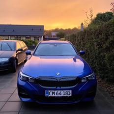 BMW 330i Touring M-Sport Steptronic