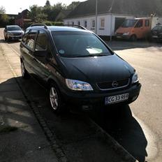 Opel Zarifa 