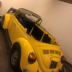 VW Bobbel 1303 Karmann cap