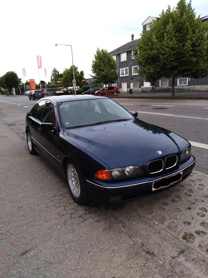 BMW e39 523i billede 1