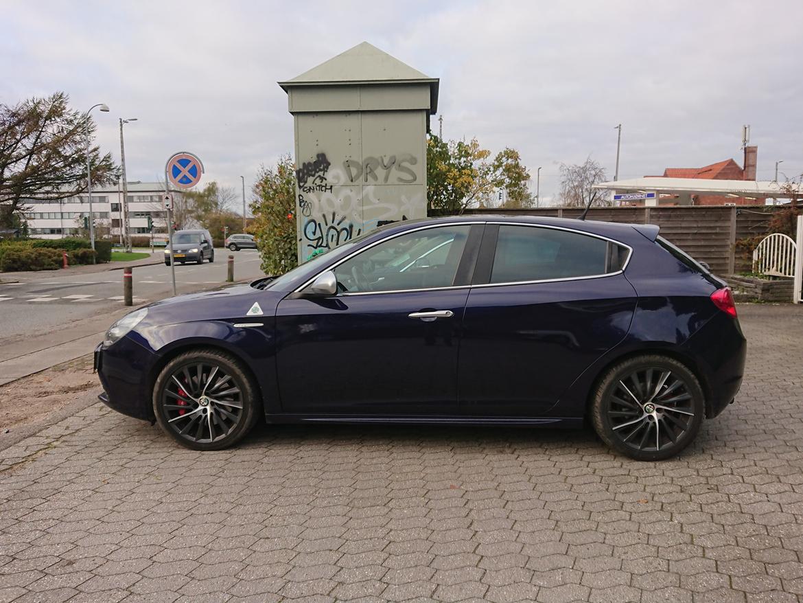 Alfa Romeo Giulietta 1,75 QV billede 2