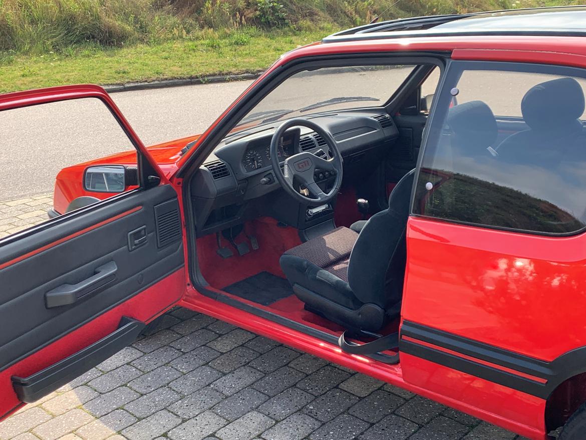 Peugeot 205 1,6 GTI billede 3