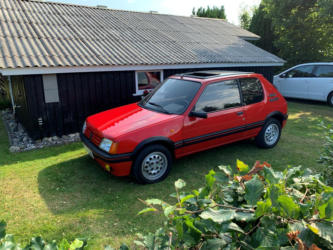 Peugeot 205 1,6 GTI billede 8