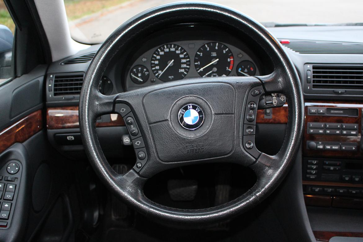 BMW 735iA E38 *SOLGT* billede 10