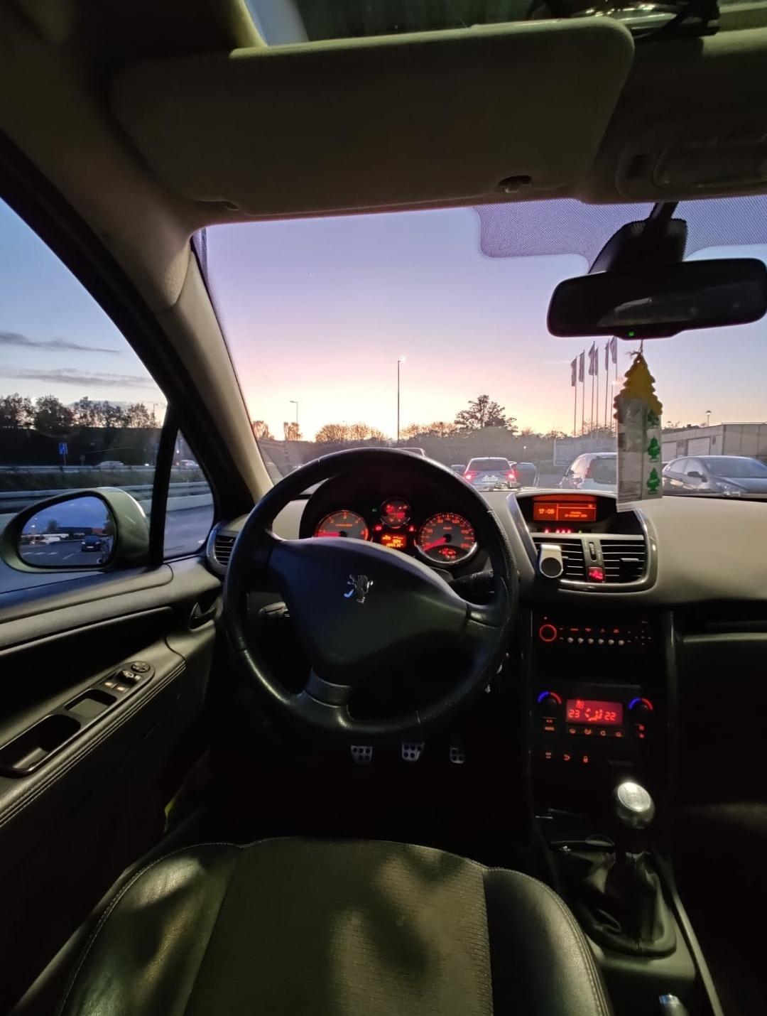 Peugeot 207 GT billede 10