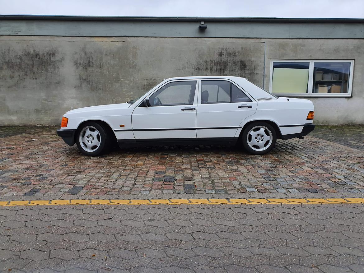 Mercedes Benz 190E billede 1