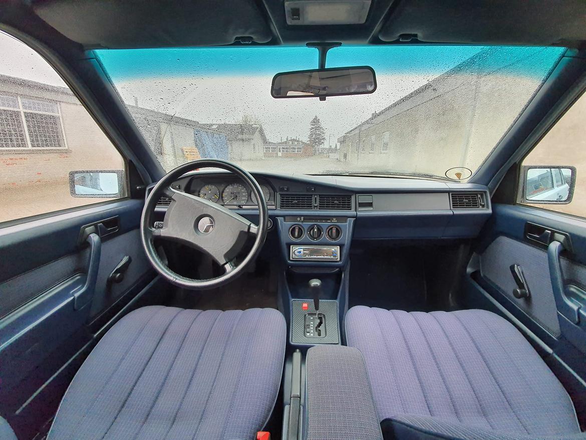 Mercedes Benz 190E billede 13