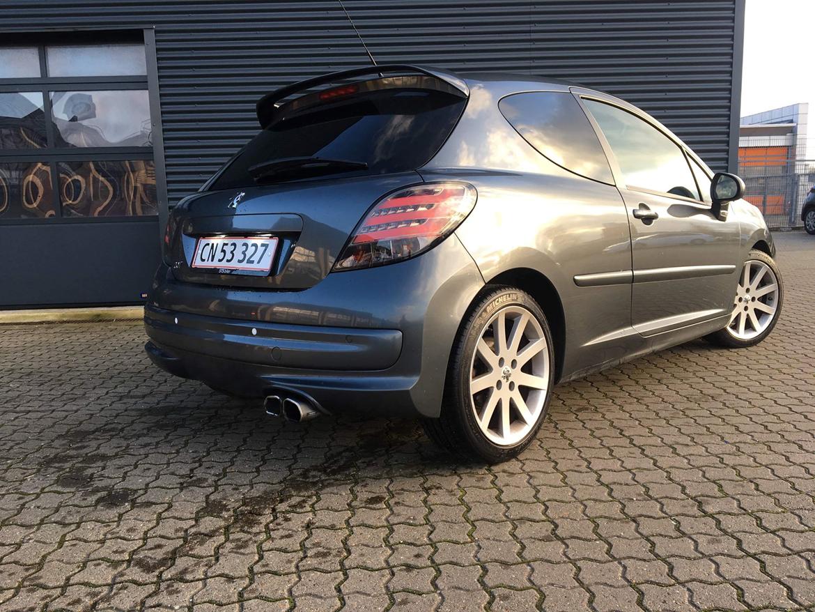 Peugeot 207 RC billede 1