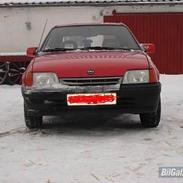 Opel 1,4i  SOLGT